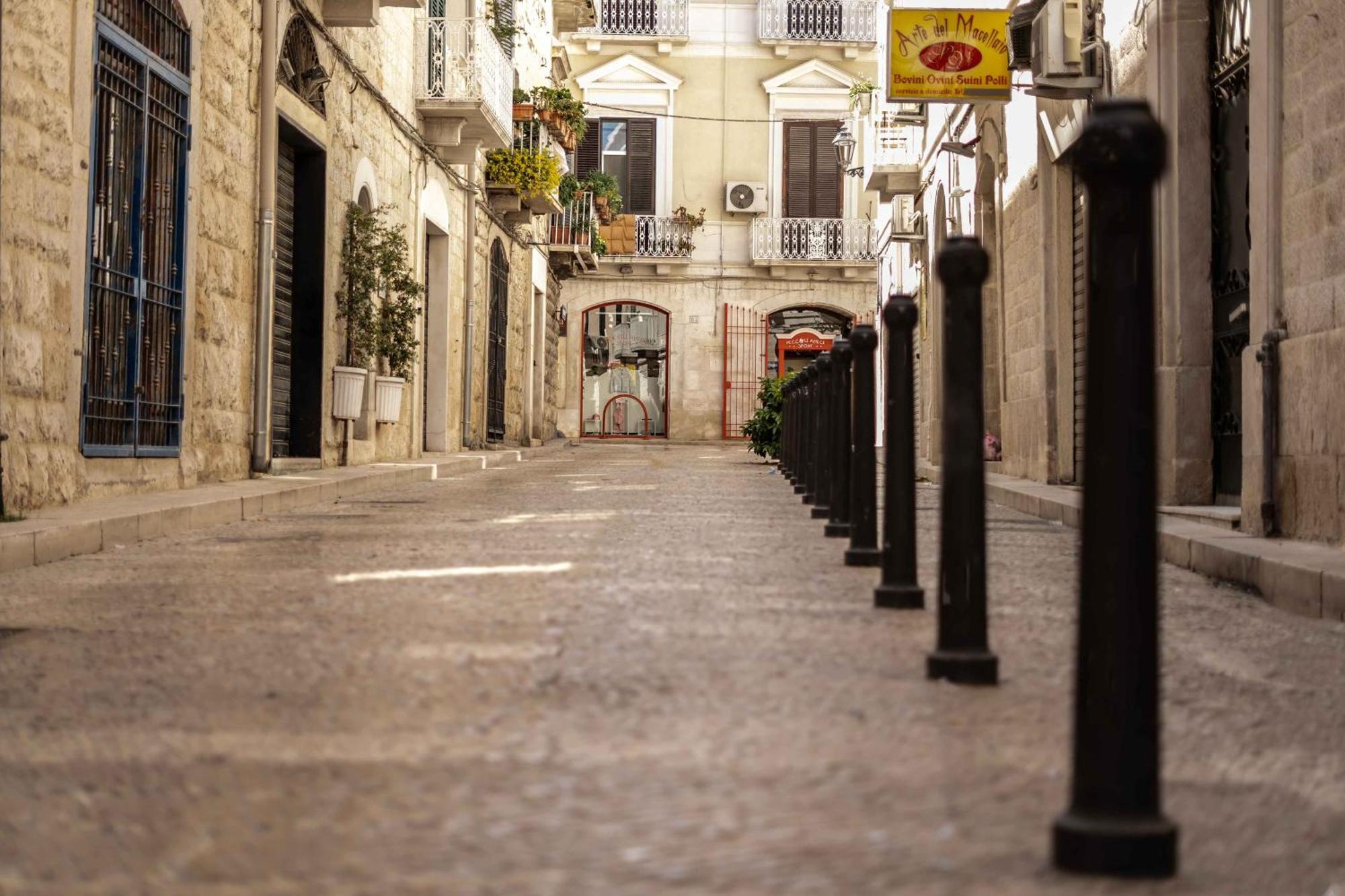 B&B Longobardi Trani Exterior photo